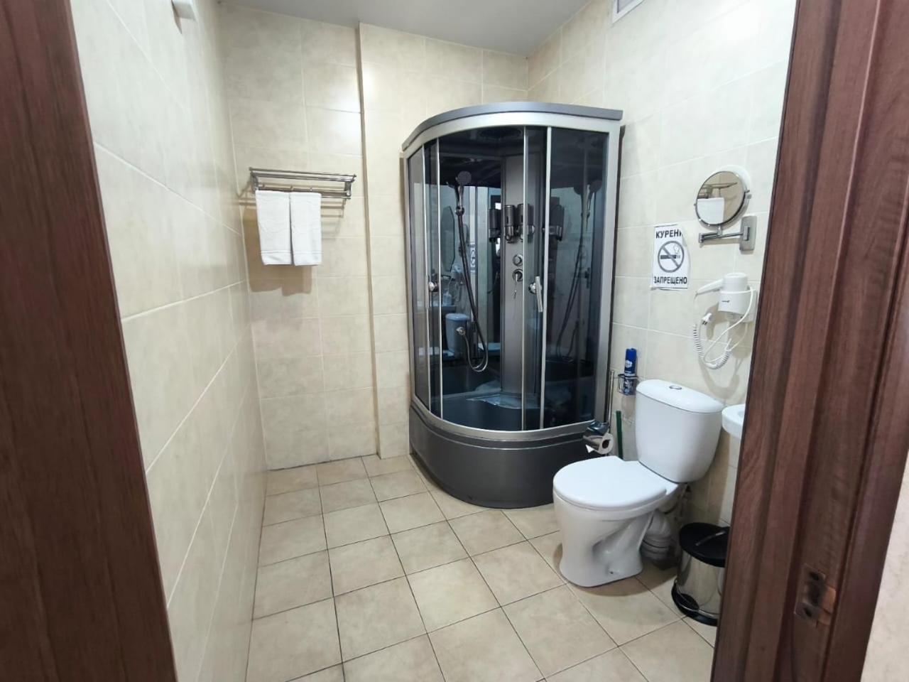 Pride Hotel Taraz Exterior photo